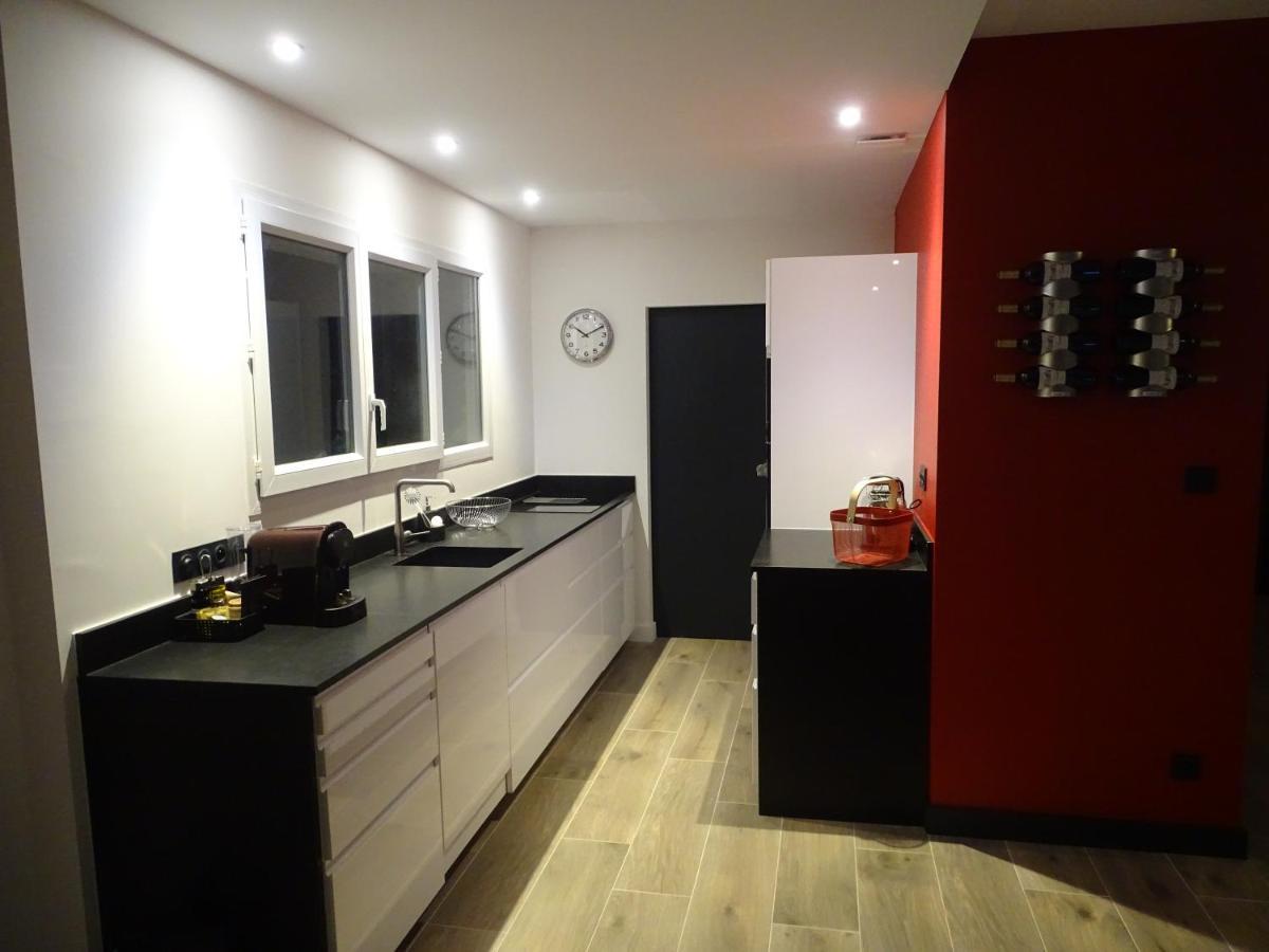 Villa Entiere Du Chateau Lacroix De Civrac 3 Ch, 3 Sdb, Piscine Xxl,Sauna, 4 Etoiles,7 Pers Εξωτερικό φωτογραφία